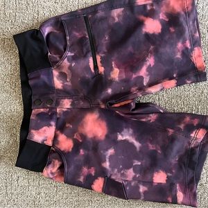 Shredly bike shorts size 0 - great for mountain biking or cycling never worn